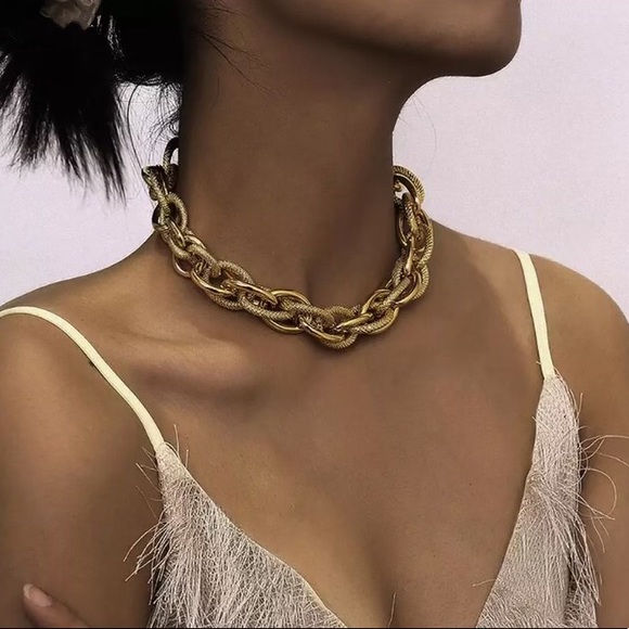 ¥ New 18K Gold Chunky Choker Chain Necklace